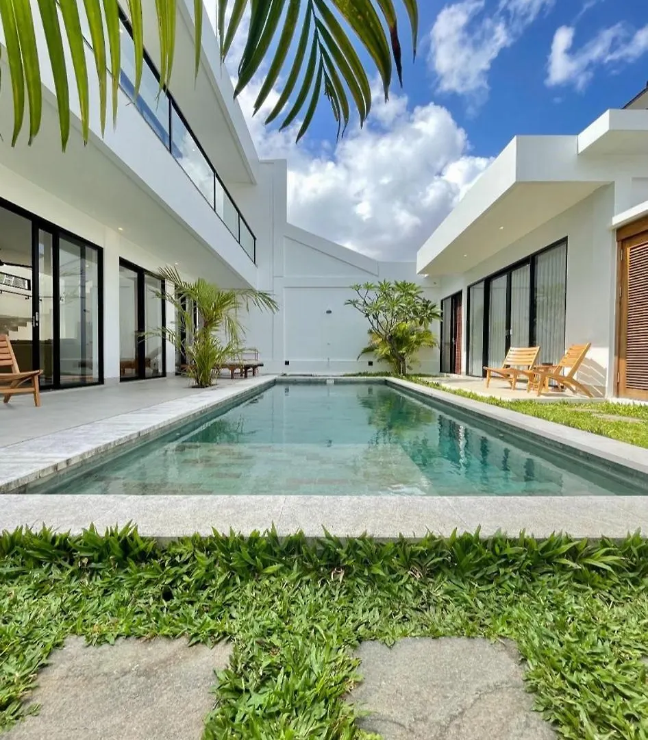 New Villa In The Center Of Seminyak & Kuta Indonesia