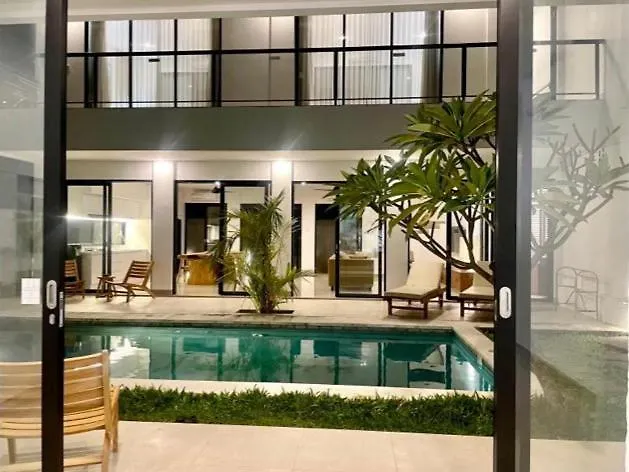 New Villa In The Center Of Seminyak & Kuta 0*, סמיניאק